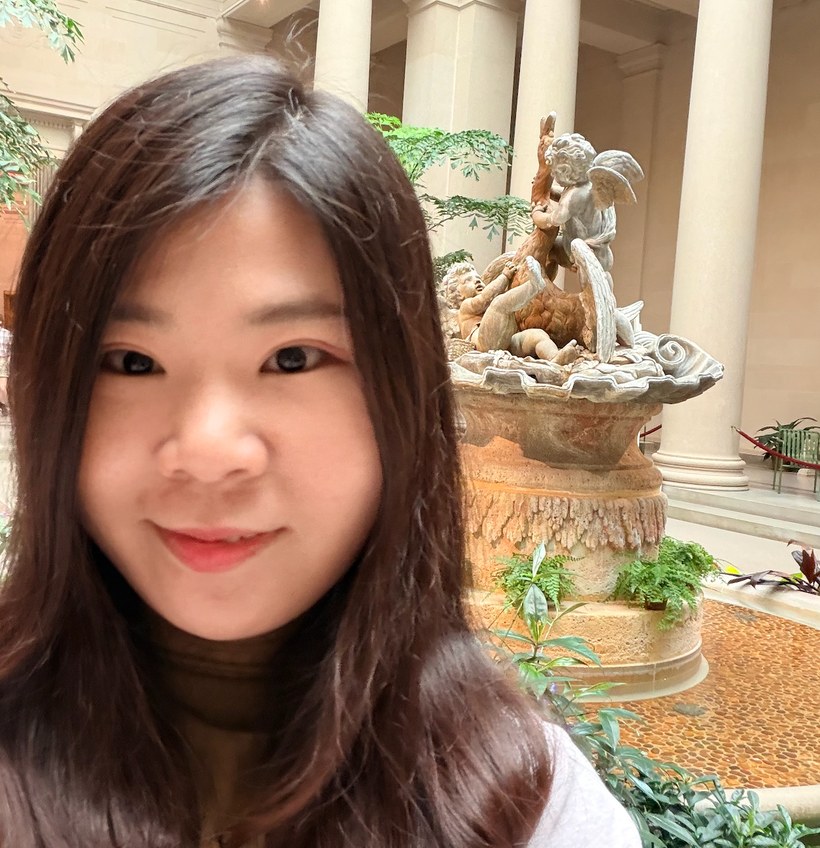 Chunhe Tang at a museum
